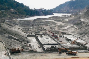 Paroi étanche pour barrage