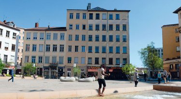Retour aux sources pour la place des Tapis à Lyon