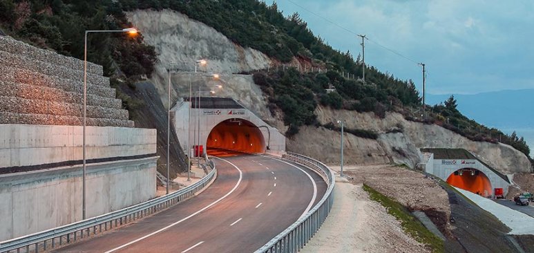 Two large VINCI Concessions motorway projects open to traffic in Greece