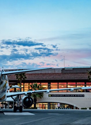 Tarmac de l'aéroport de Toulon Hyères