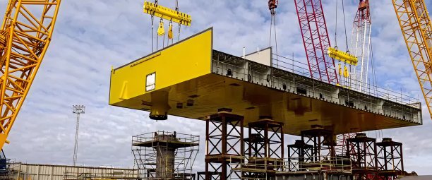 Phase d’assemblage des modules de conversion formant le « deck »