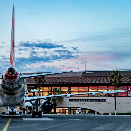 Tarmac de l'aéroport de Toulon Hyères