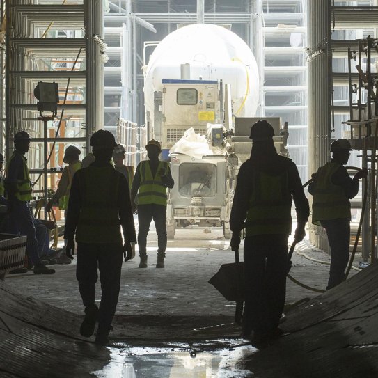 Ouvriers dans un tunnel, sur un chantier QDVC au Qatar