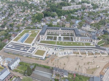 Vue aérienne de l'école