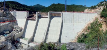 Mise en eau du barrage du Rizzanese en Corse