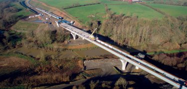 Deux tabliers pour le viaduc du Petit-Lay