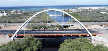 Réalisation du système de suspente d’un pont sur l’île d’Aruba