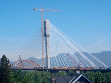 Dernier hauban sur le pont Port Mann