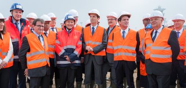 Visite de Manuel Valls sur le chantier du bâtiment de jonction à Paris-Orly