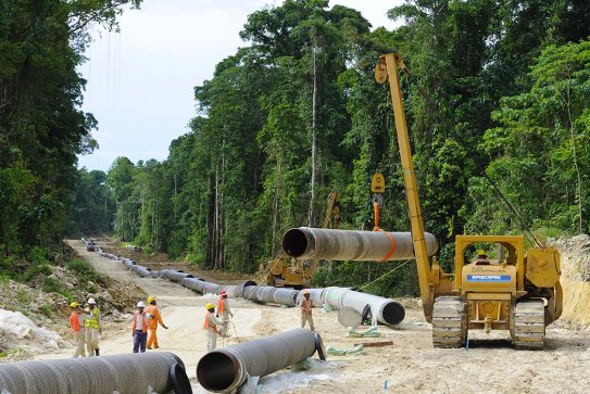 Construction d'un pipeline en Papouasie Nouvelle-Guinée