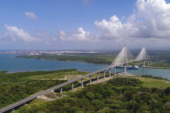 Vue aérienne du pont de l'Atlantique