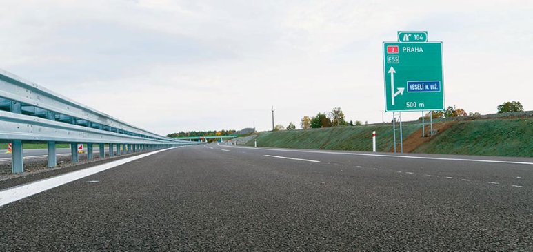 VINCI-led consortium with Meridiam is designated as preferred bidder for the D4 motorway PPP contract in the Czech Republic