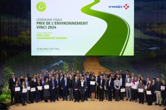 Photo de groupe à la cérémonie du prix de l'environnement 2024. © Alexis Toureau