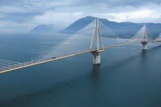 pont Charilaos Trikoupis entre Rion et Antirion