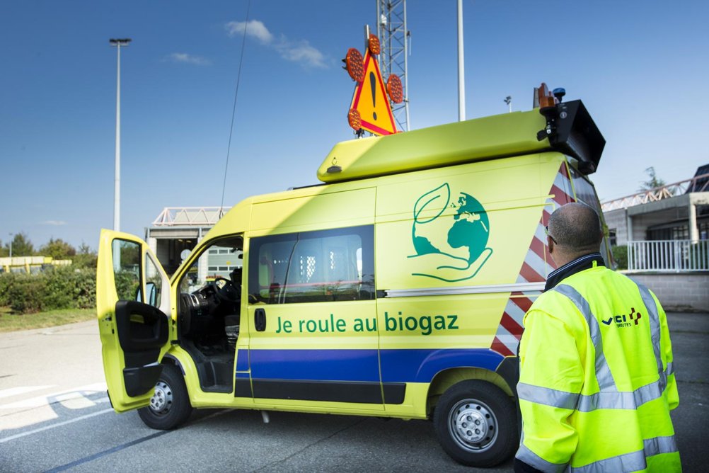 Véhicules VINCI Autoroutes roulant au biogaz