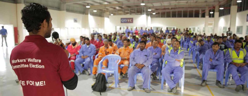 Réunion d'ouvriers QDVC avec leur représentant WWC