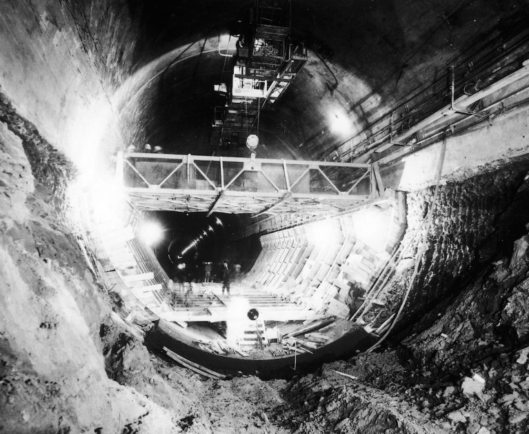 Tunnel de Fourvières à Lyon (1968-1970) : travaux souterrains