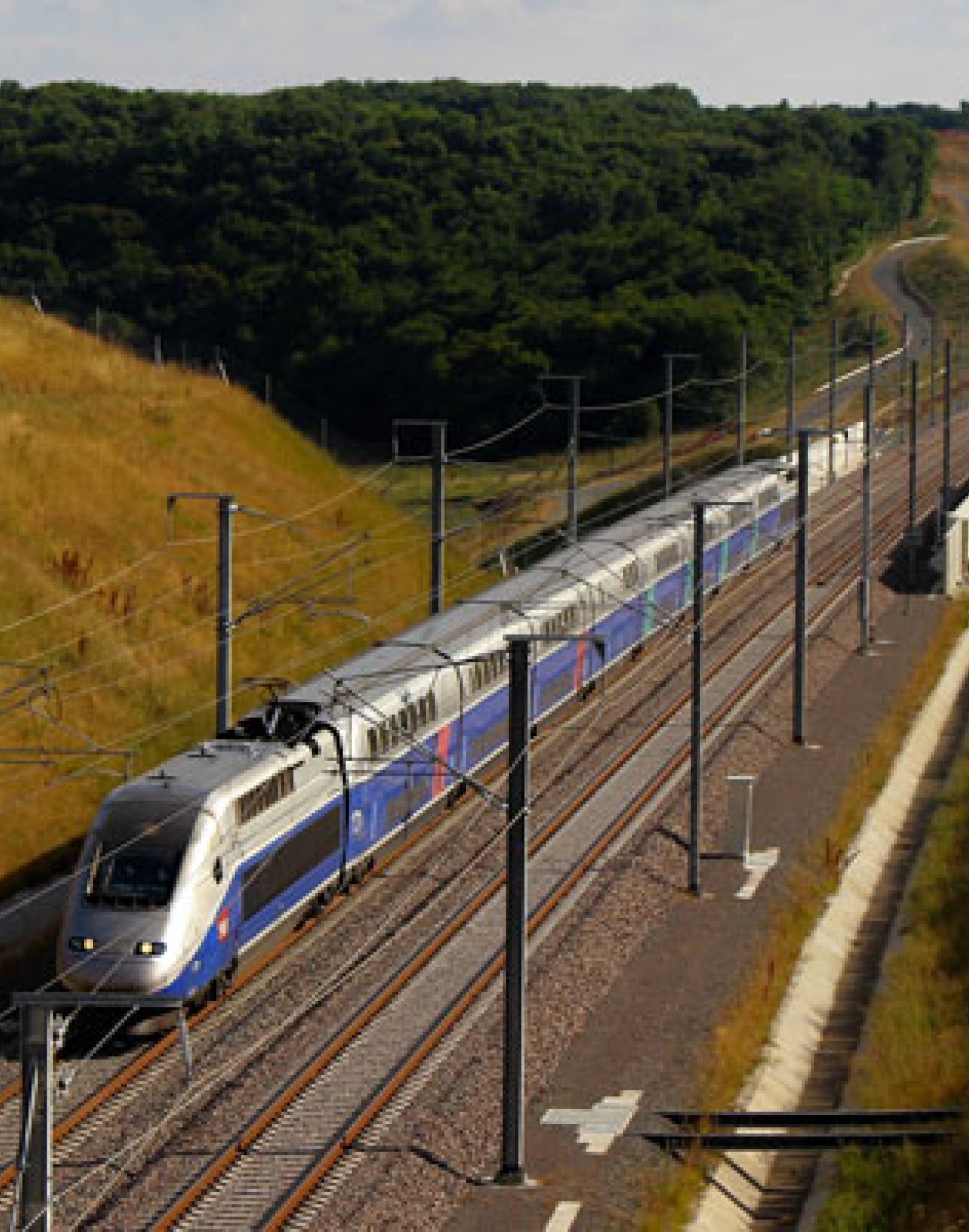 First high-speed test train on the SEA HSL - VINCI
