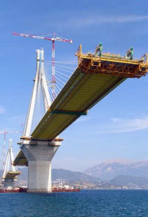 pont Charilaos Trikoupis - Structures câblées