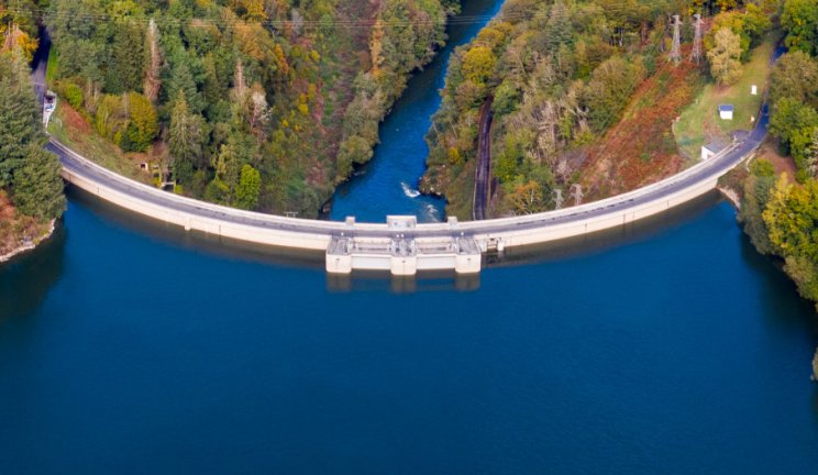 Barrage production energie à partir de l'eau