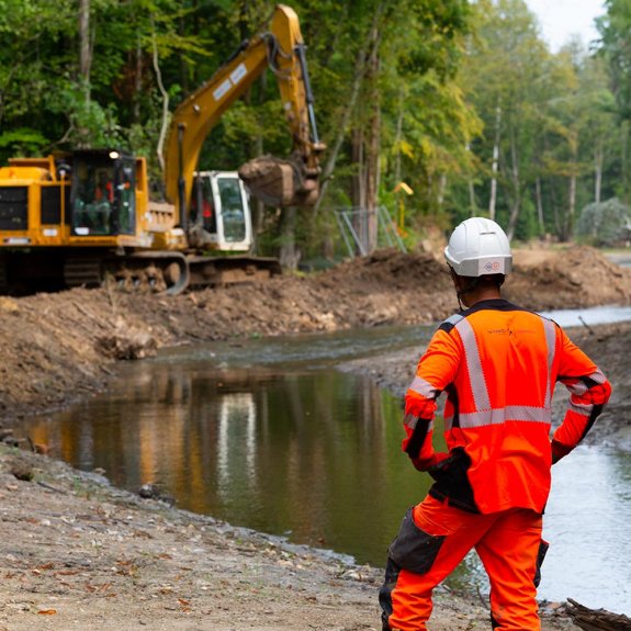 Collaborateur d'Equo Vivo, la marque de VINCI Construction dédiée à la réalisation de projets d'aménagements écologiques