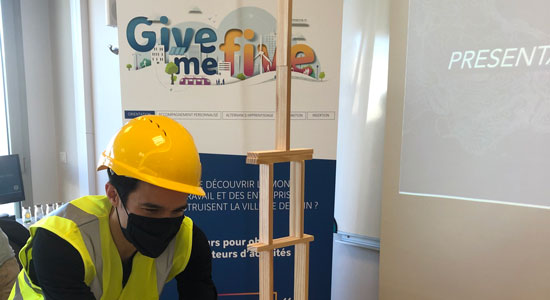 A new format for Give Me Five work experience for middle school students